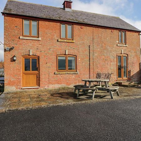 Stables Cottage Мелкшам Екстериор снимка