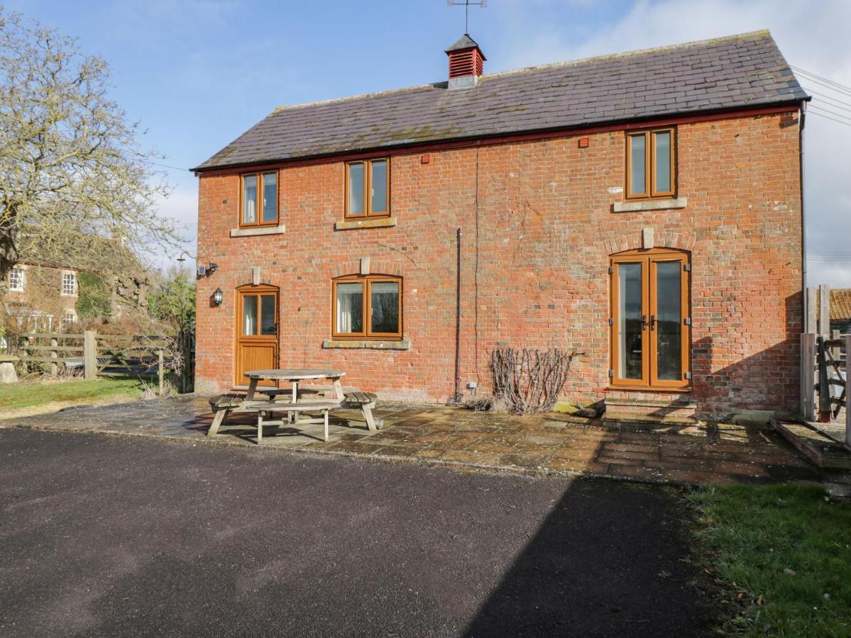 Stables Cottage Мелкшам Екстериор снимка