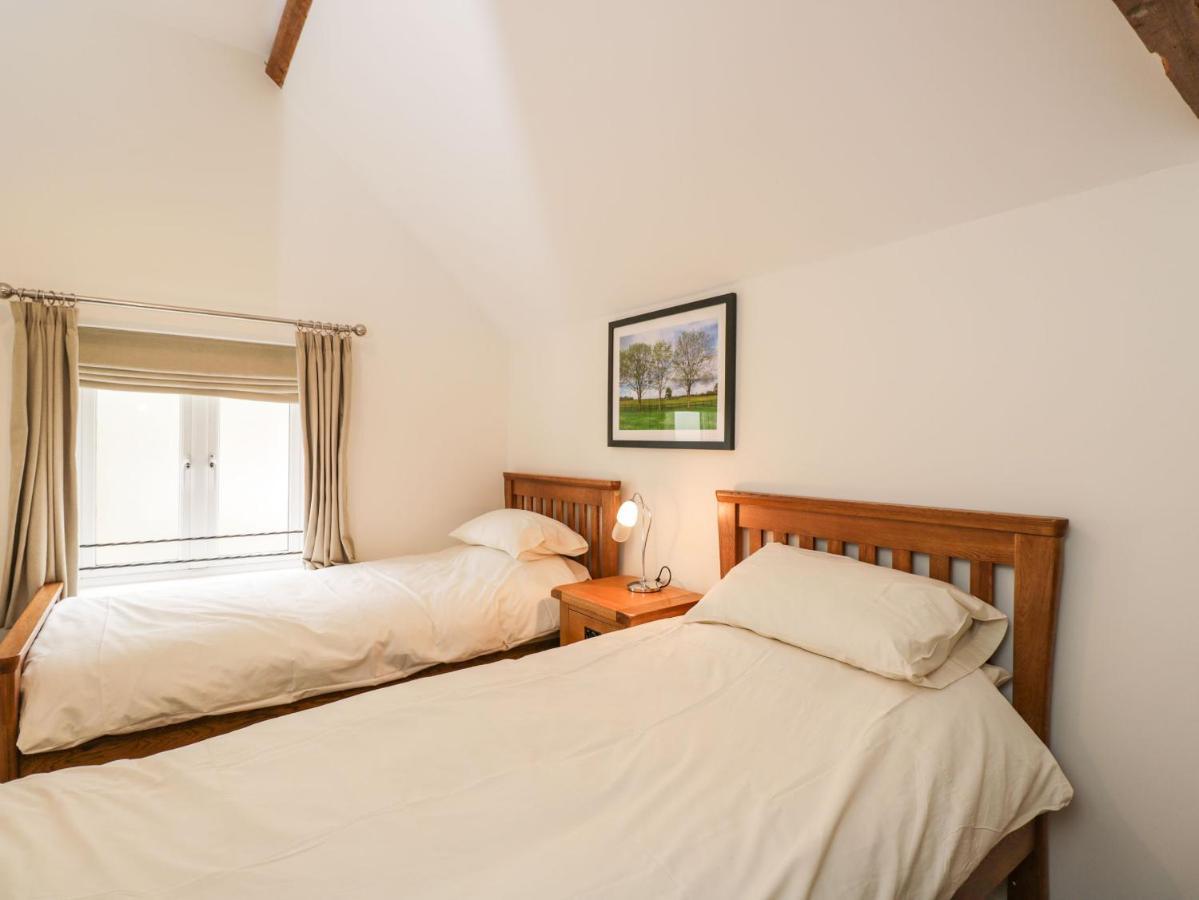 Stables Cottage Мелкшам Екстериор снимка